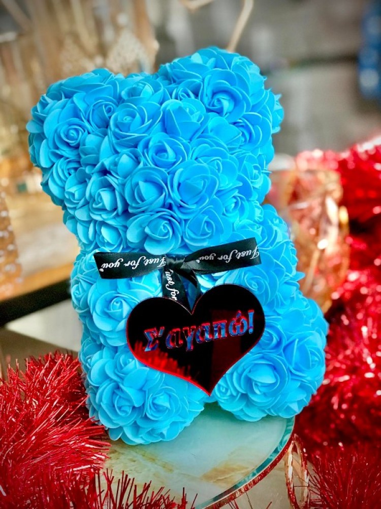 Αρκουδάκι Από Τεχνητά Τριαντάφυλλα Γαλάζιο Με Καρδιά Plexiglass